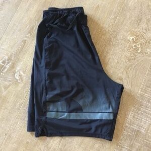 Under Armour men's shorts, size M, black